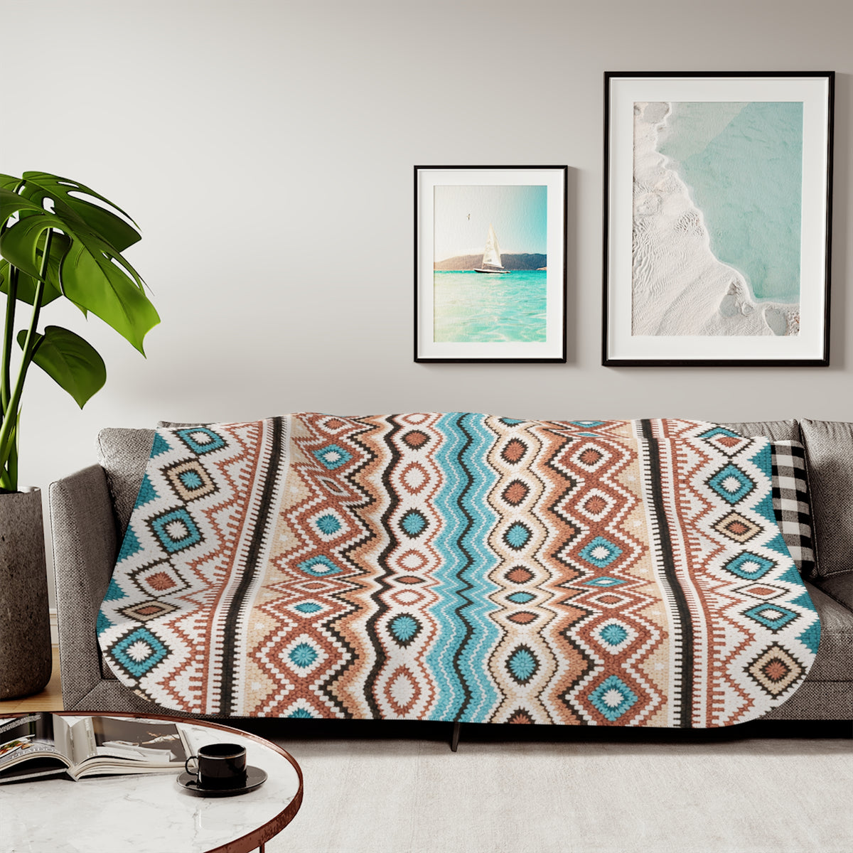 Southwest Pattern Sherpa Blanket: Cozy Aztec-Inspired Throw